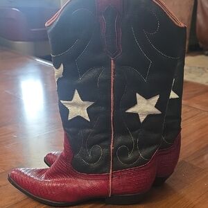 The Leather Collection Red and Black Cowboy Boots with Star Design